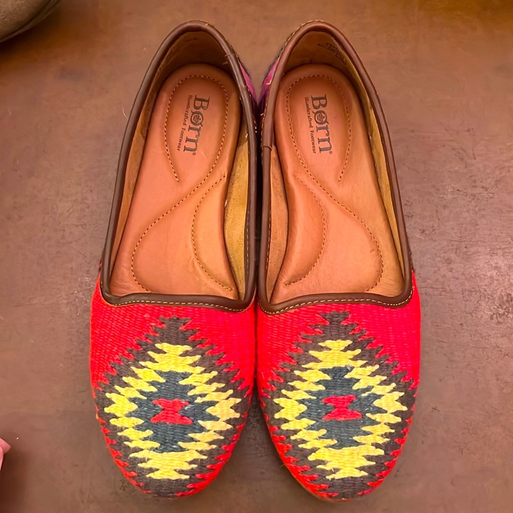 Born Southwestern slippers Sz 10